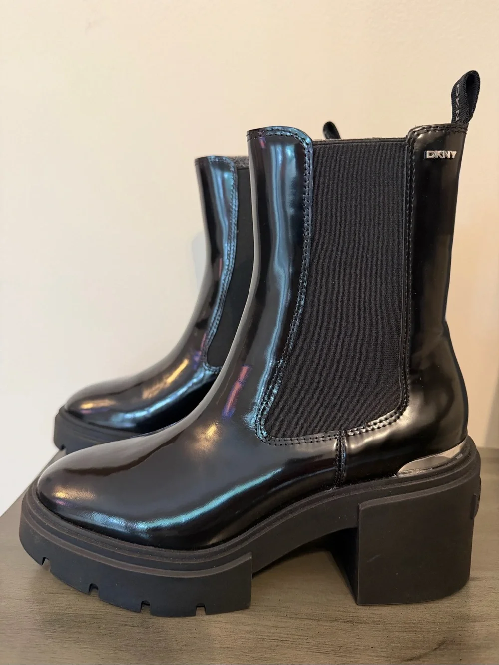 DKNY Thana Platform Chelsea Ankle Boot Black Leather Logo Rubber Sole Heel 6